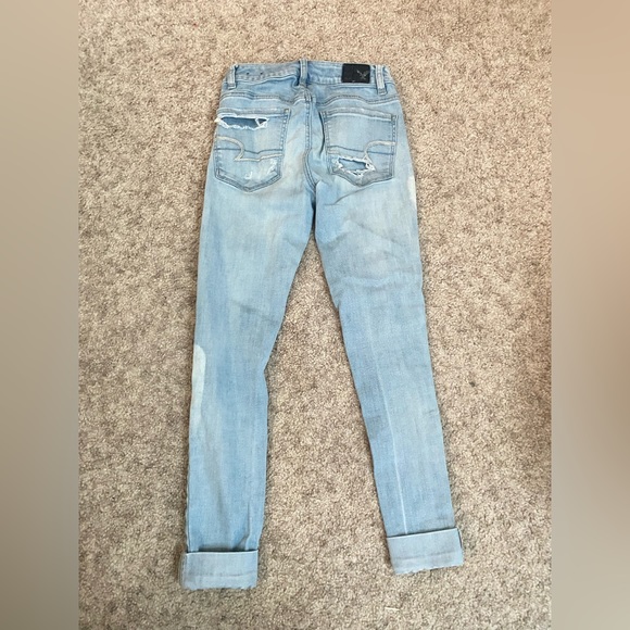 American Eagle Outfitters light blue ripped jeans - Picture 2 of 2